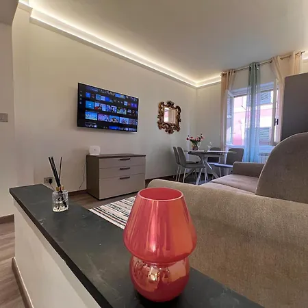 Welcome Riviera-mazzini 30- Bagno E Arredamenti Nuovi- Centralissimo A 100 M Dalle Spiaggie-parcheggio A 20 Euro Al Giorno, Da Prenotare Apartman Rapallo