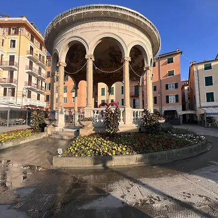 Welcome Riviera-mazzini 30 Ristrutturato Aprile 2025- Bagno E Arredamenti Nuovi- Centralissimo A 100 M Dalle Spiaggie - Vicinissimo A Ristoranti Bar Supermercati La Scelta Ideale Per Un Perfetto Parcheggio A 15 Euro Al Giorno, Da Prenotare Apartment