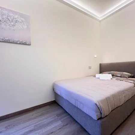 Welcome Riviera-mazzini 30 Ristrutturato Aprile 2025- Bagno E Arredamenti Nuovi- Centralissimo A 100 M Dalle Spiaggie - Vicinissimo A Ristoranti Bar Supermercati La Scelta Ideale Per Un Perfetto Parcheggio A 15 Euro Al Giorno, Da Prenotare * Rapallo