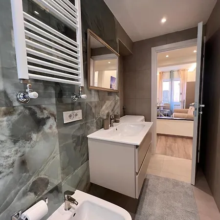 Welcome Riviera-mazzini 30- Bagno E Arredamenti Nuovi- Centralissimo A 100 M Dalle Spiaggie-parcheggio A 20 Euro Al Giorno, Da Prenotare