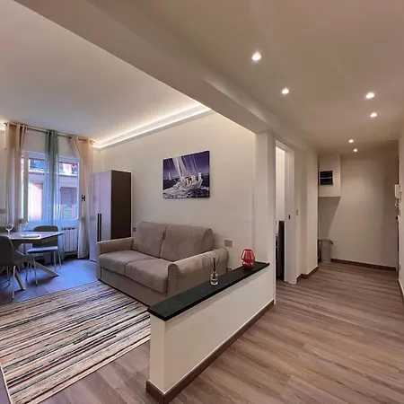 Welcome Riviera-mazzini 30 Ristrutturato Aprile 2025- Bagno E Arredamenti Nuovi- Centralissimo A 100 M Dalle Spiaggie - Vicinissimo A Ristoranti Bar Supermercati La Scelta Ideale Per Un Perfetto Parcheggio A 15 Euro Al Giorno, Da Prenotare * Rapallo