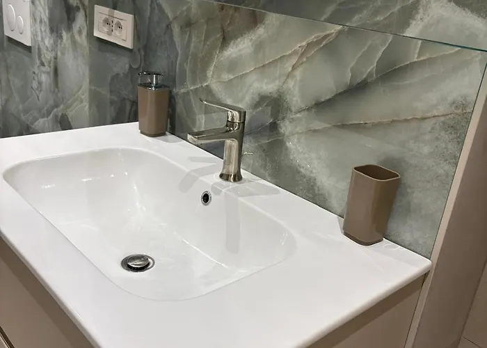 Apartman Welcome Riviera-mazzini 30- Bagno E Arredamenti Nuovi- Centralissimo A 100 M Dalle Spiaggie-parcheggio A 15 Euro Al Giorno, Da Prenotare Rapallo