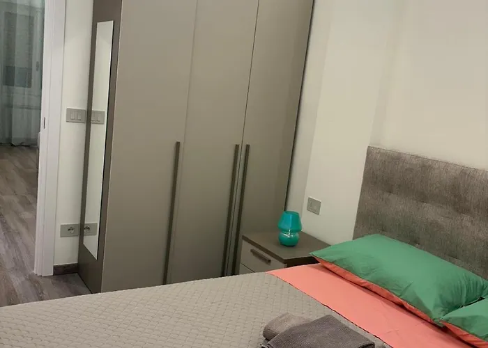 Welcome Riviera-mazzini 30- Bagno E Arredamenti Nuovi- Centralissimo A 100 M Dalle Spiaggie-parcheggio A 15 Euro Al Giorno, Da Prenotare Rapallo