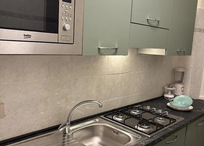 Welcome Riviera-mazzini 30- Bagno E Arredamenti Nuovi- Centralissimo A 100 M Dalle Spiaggie-parcheggio A 15 Euro Al Giorno, Da Prenotare Rapallo